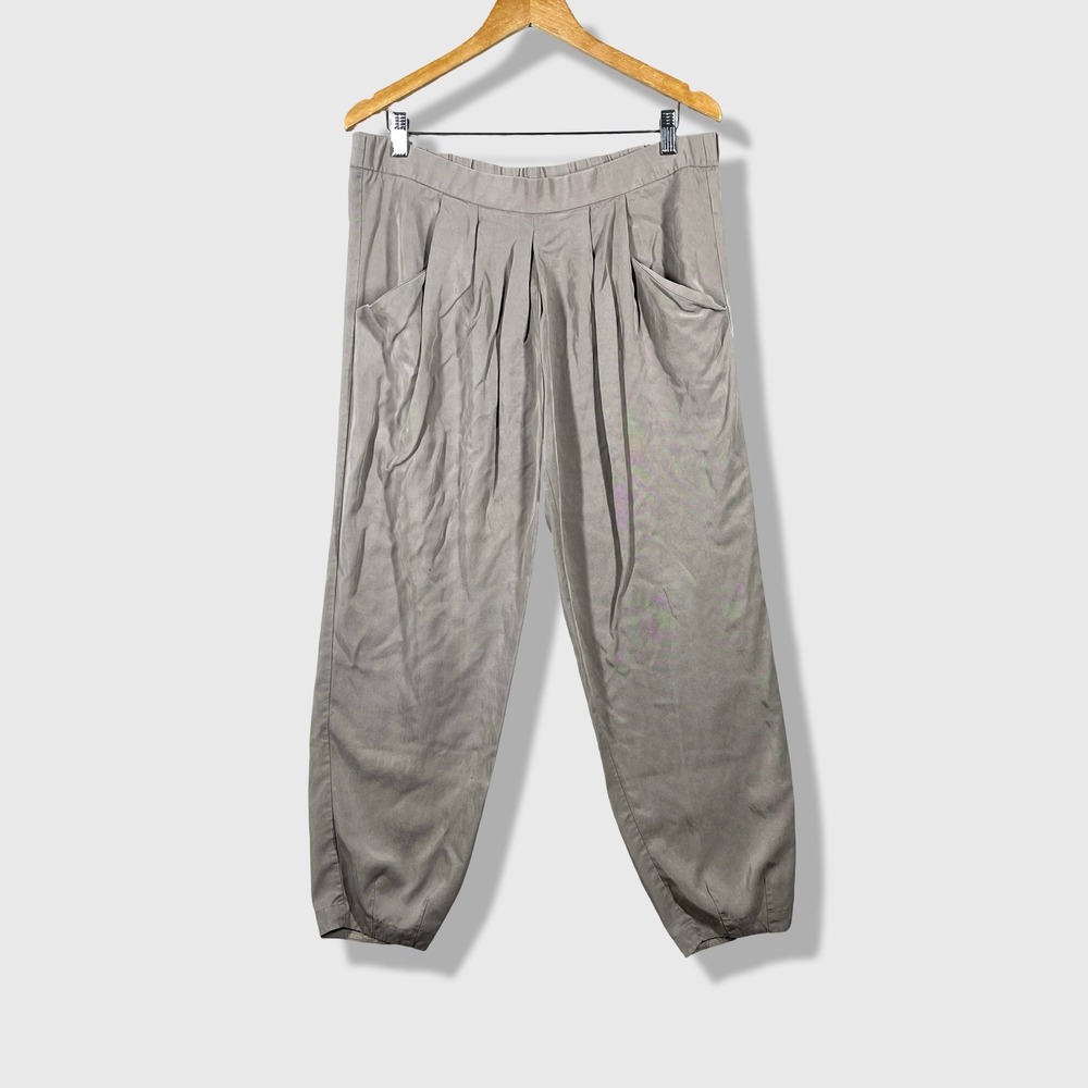 Eileen Fisher Pleated Tapered Pants Women M Gray Minimalist Tencel Career